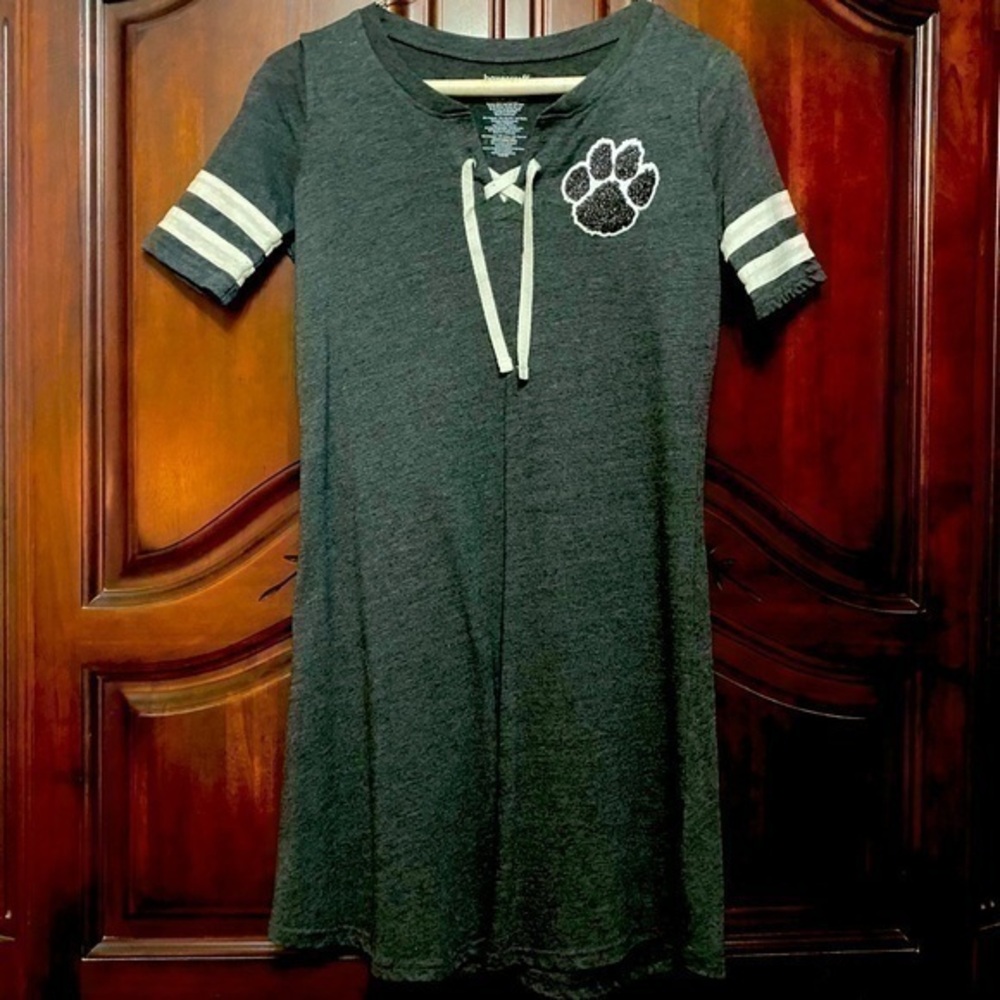Wildcats Cheer Dress size XS Junior Size